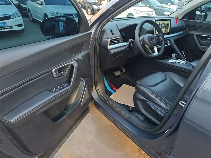 Фото 16 - BYD Song Pro