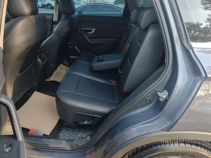 Фото 17 - BYD Song Pro