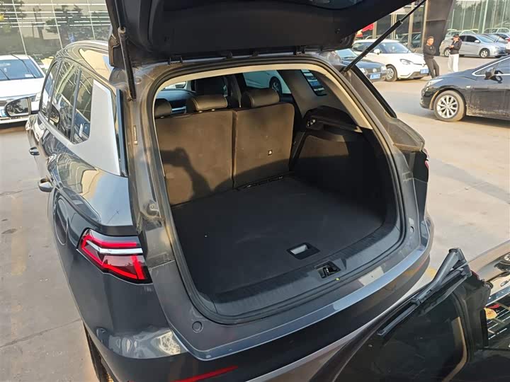 Фото 19 - BYD Song Pro