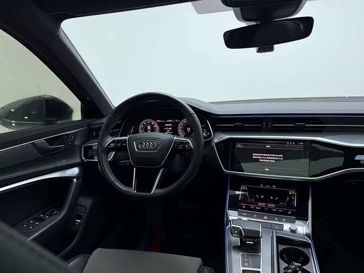 Фото 10 - Audi A6L