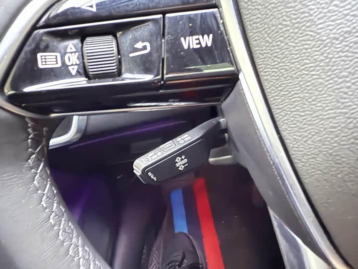 Фото 18 - Audi A6L