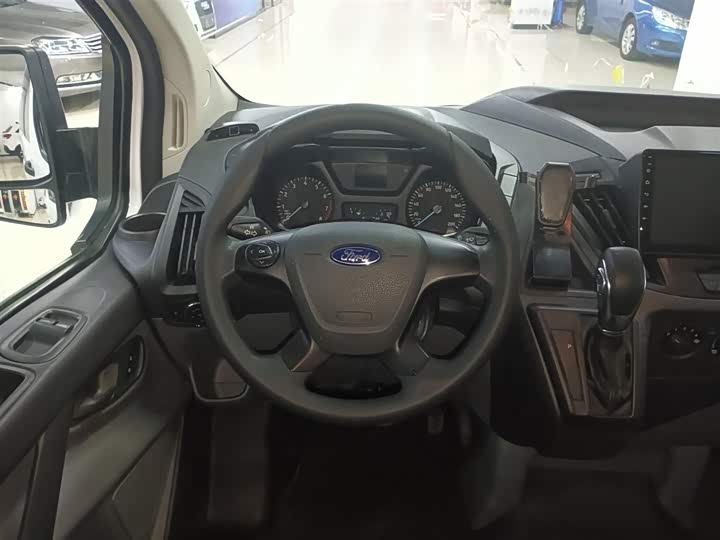 Фото 11 - Ford Transit