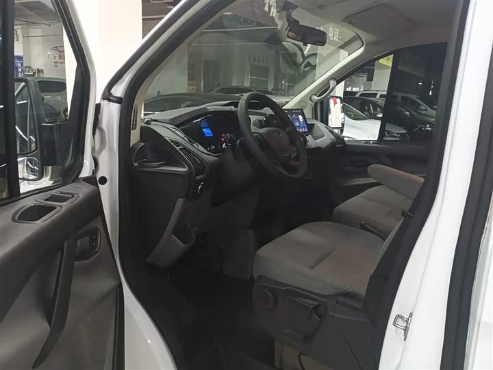 Фото 16 - Ford Transit