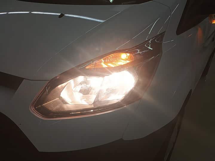 Фото 24 - Ford Transit