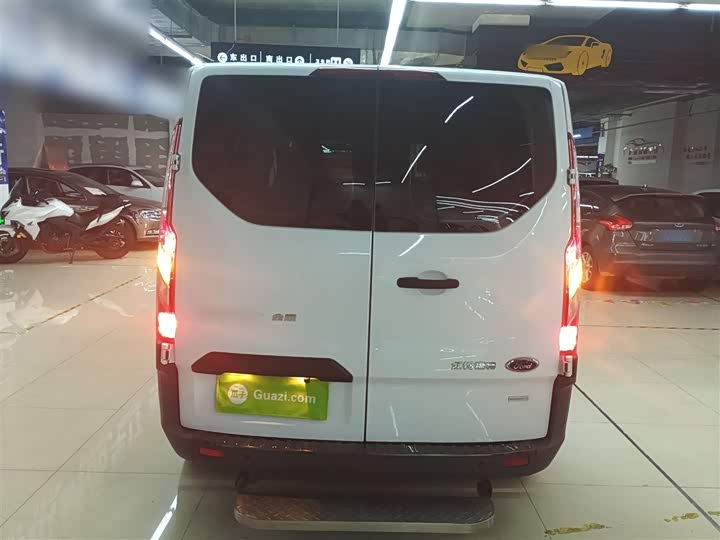 Фото 6 - Ford Transit