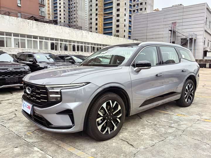 Фото 2 - Ford Edge