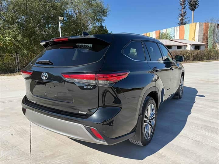 Фото 12 - Toyota Highlander