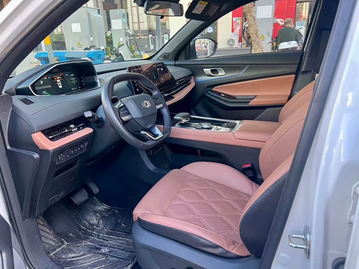 Фото 3 - Changan Qiyuan (Nevo) Q05