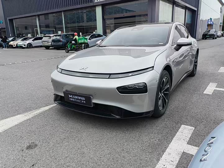 Фото 3 - XPeng P7