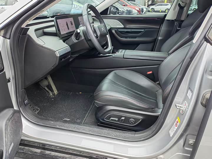 Фото 4 - XPeng P7