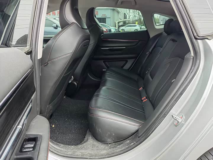 Фото 5 - XPeng P7