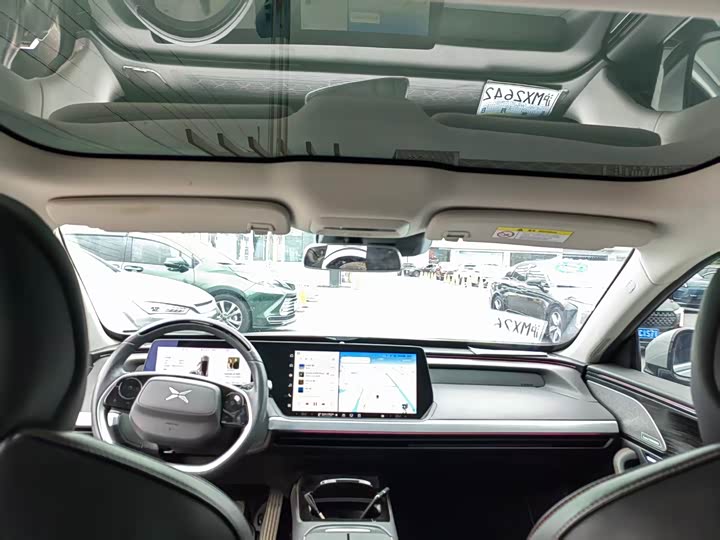 Фото 6 - XPeng P7