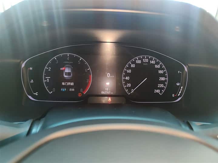 Фото 12 - Honda Accord