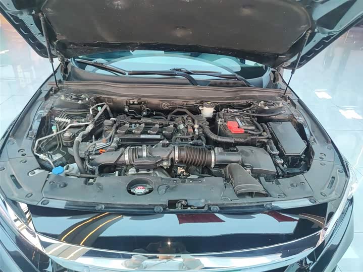 Фото 20 - Honda Accord