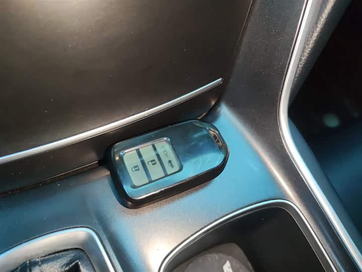 Фото 9 - Honda Accord