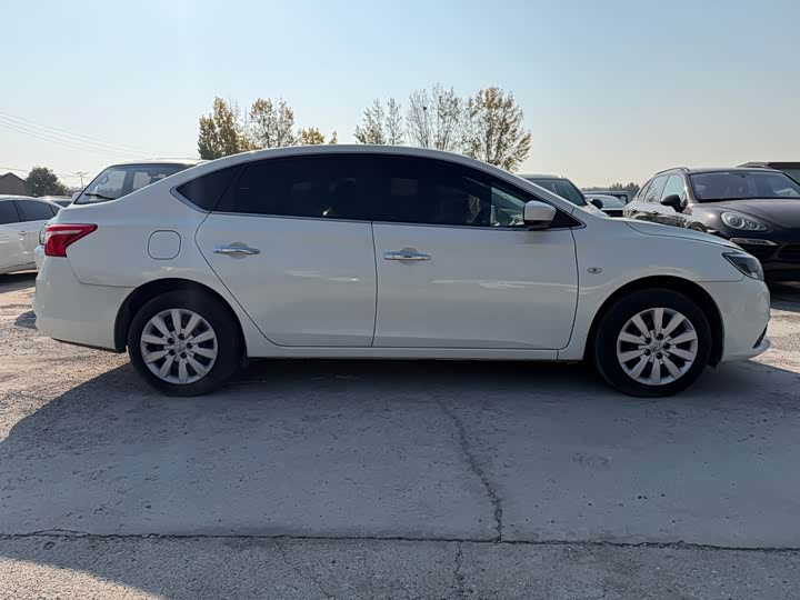 Фото 7 - Nissan Sylphy