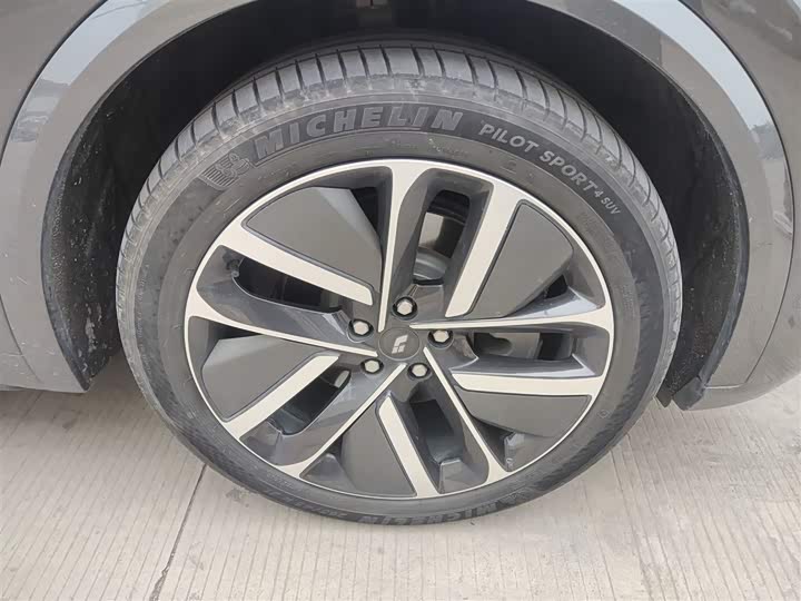 Фото 31 - LiXiang L9