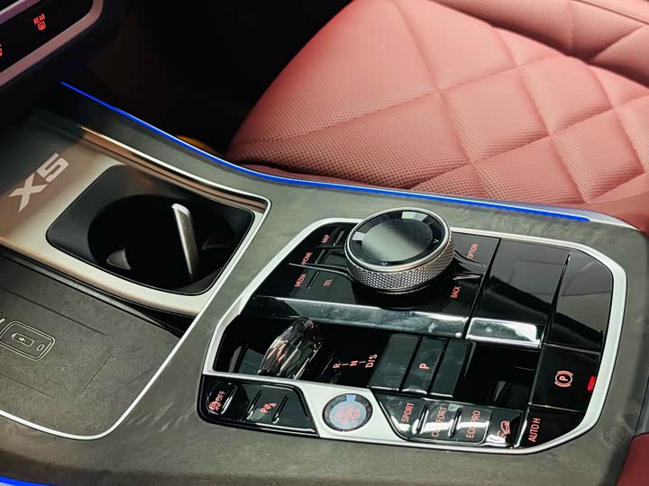 Фото 10 - BMW X5