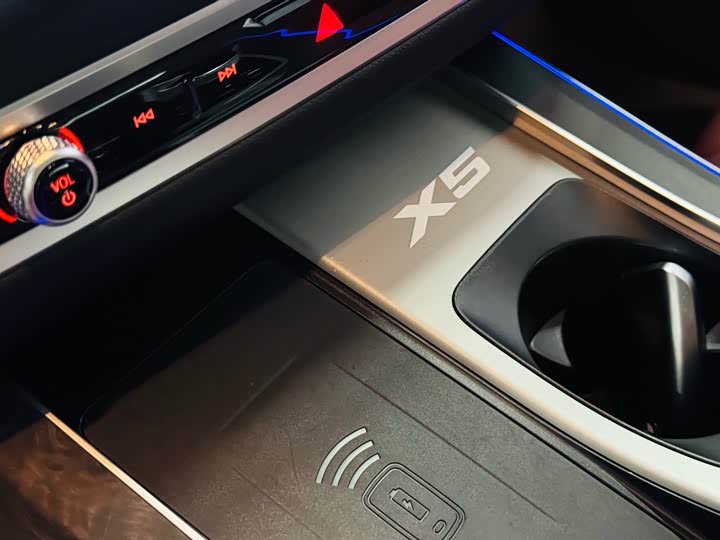 Фото 11 - BMW X5