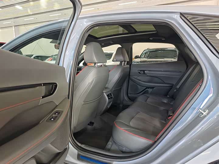 Фото 10 - Hyundai Sonata N Line