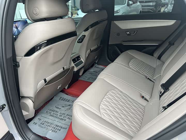 Фото 8 - BYD Han