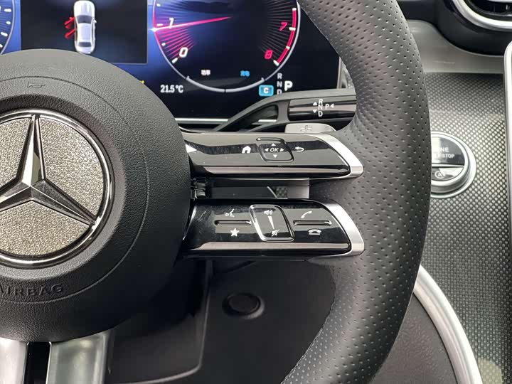 Фото 19 - Mercedes-Benz C-Class