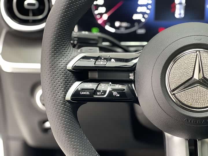 Фото 20 - Mercedes-Benz C-Class