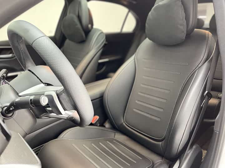 Фото 22 - Mercedes-Benz C-Class