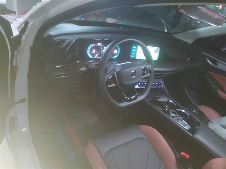 Фото 10 - Changan Eado Plus