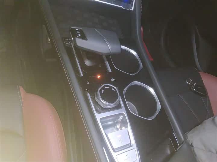 Фото 14 - Changan Eado Plus