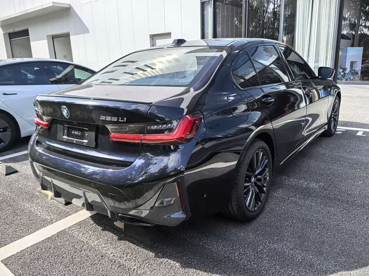 Фото 3 - BMW 3 Series