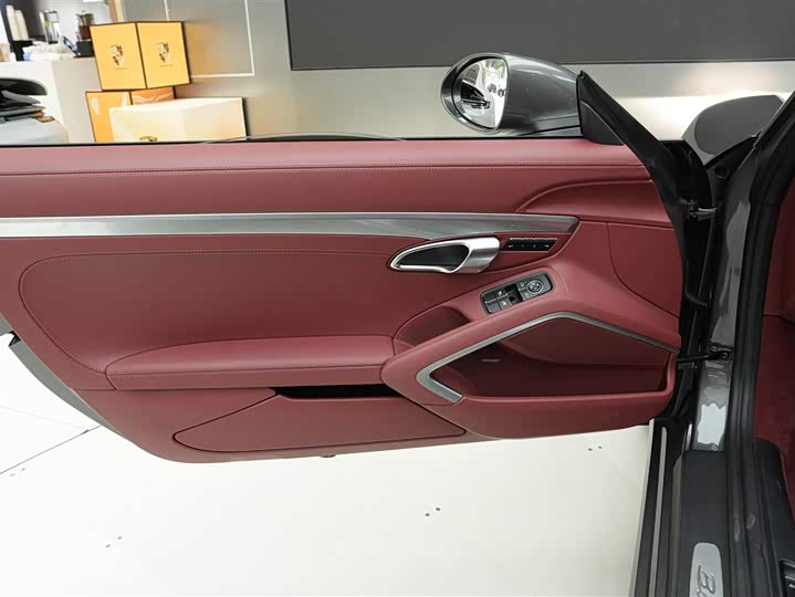 Фото 16 - Porsche 718