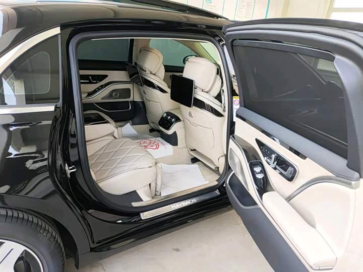 Фото 12 - Mercedes-Benz Maybach S-Class