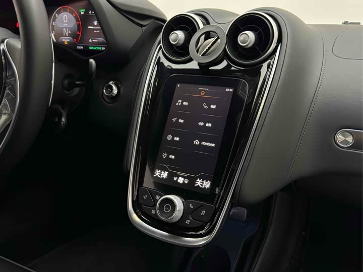 Фото 14 - McLaren GT