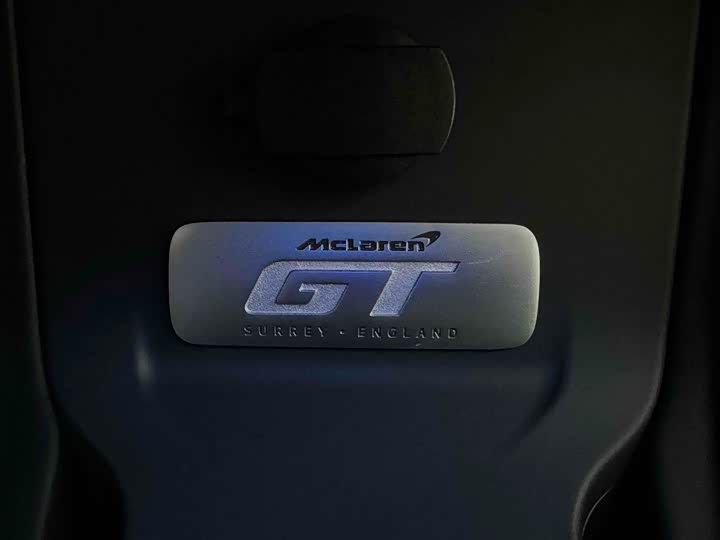 Фото 16 - McLaren GT