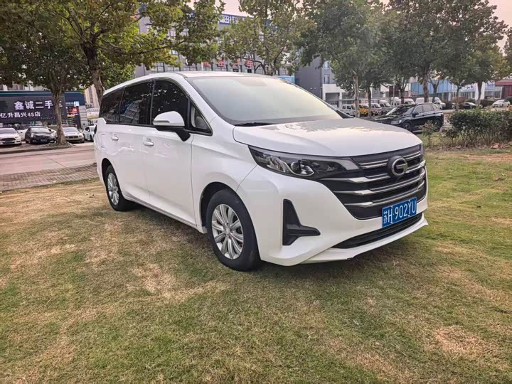 Фото 2 - GAC Trumpchi M6