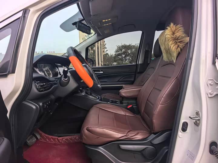 Фото 4 - GAC Trumpchi M6