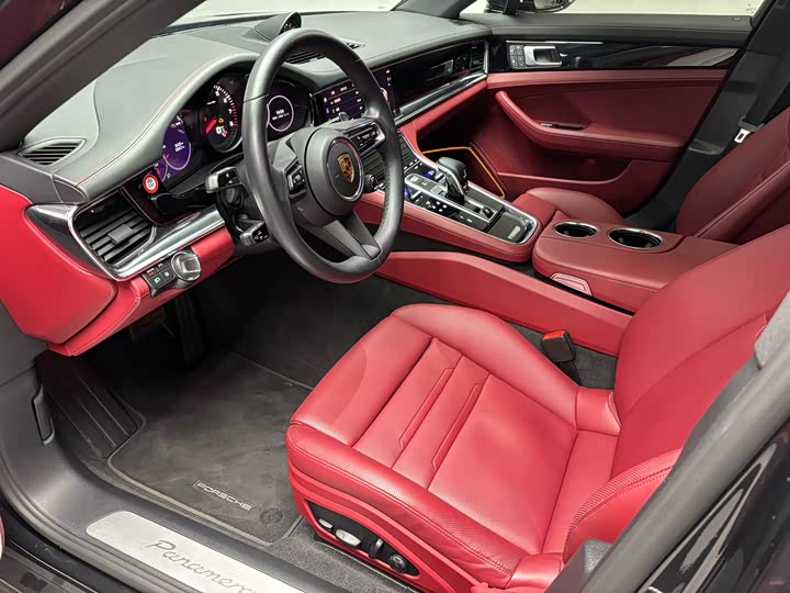 Фото 8 - Porsche Panamera