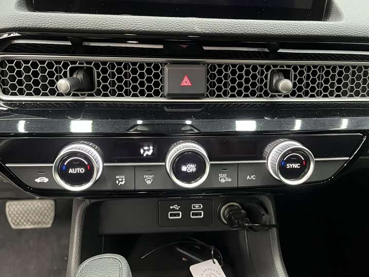 Фото 17 - Honda Civic