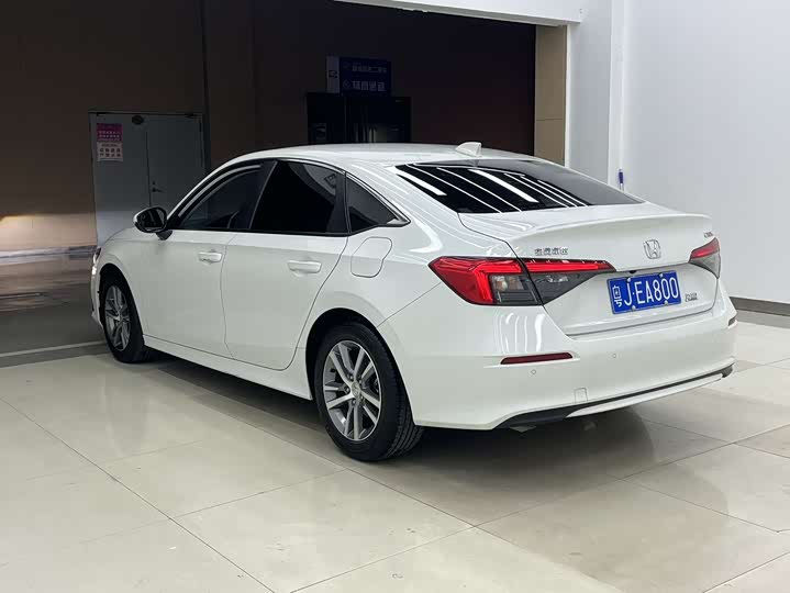 Фото 4 - Honda Civic