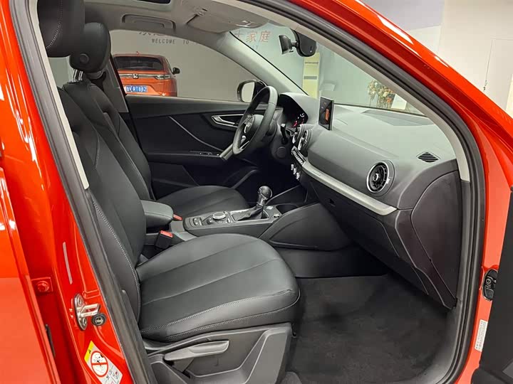 Фото 12 - Audi Q2L