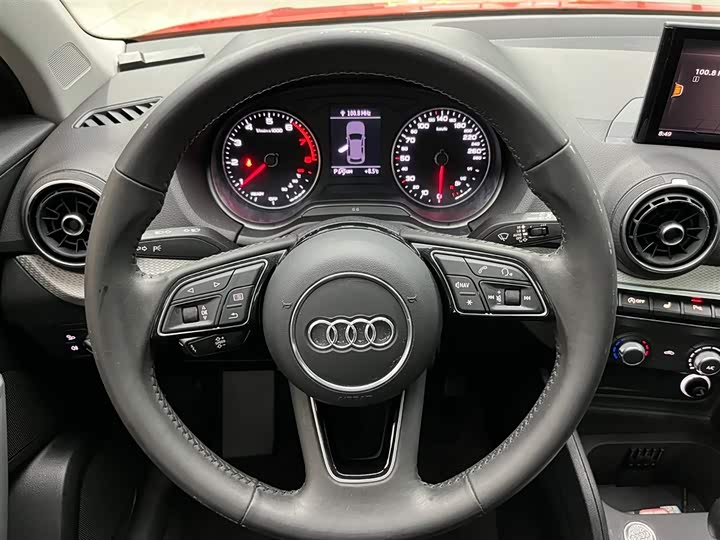 Фото 3 - Audi Q2L