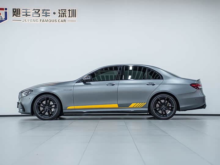 Фото 2 - Mercedes-Benz E-Class AMG