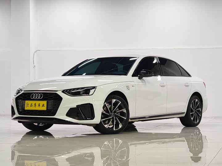 Фото 1 - Audi A4L