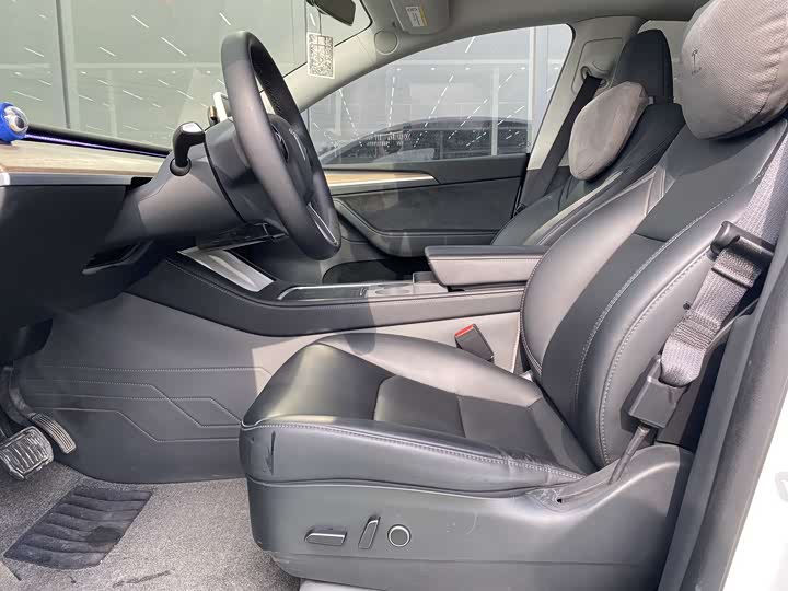 Фото 11 - Tesla Model Y