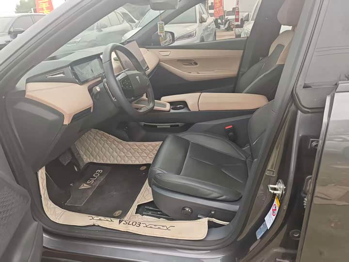 Фото 8 - Changan Deepal SL03