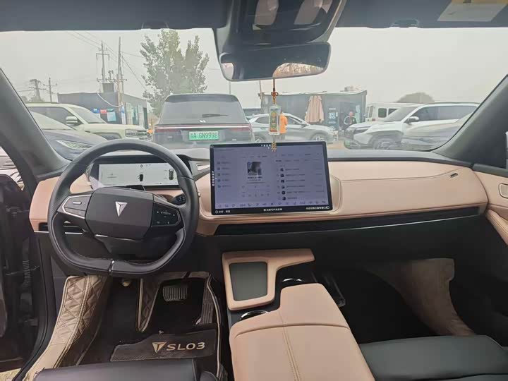 Фото 9 - Changan Deepal SL03