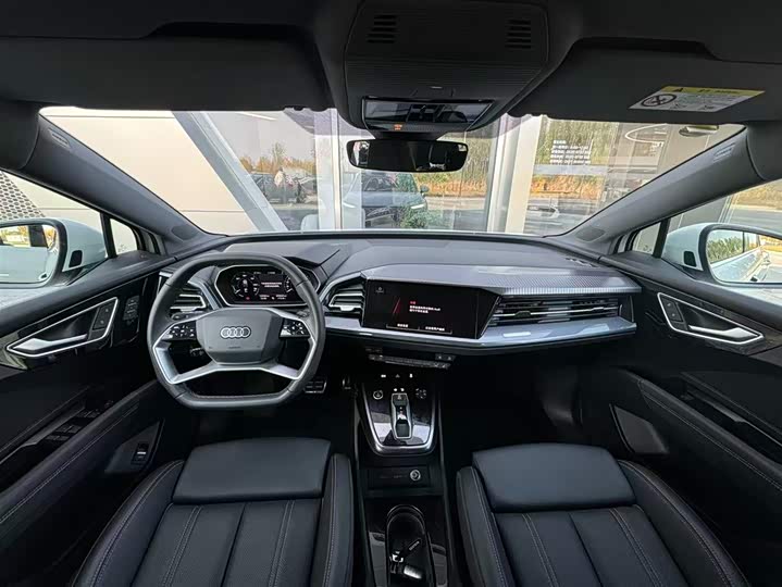 Фото 6 - Audi Q4 e-tron