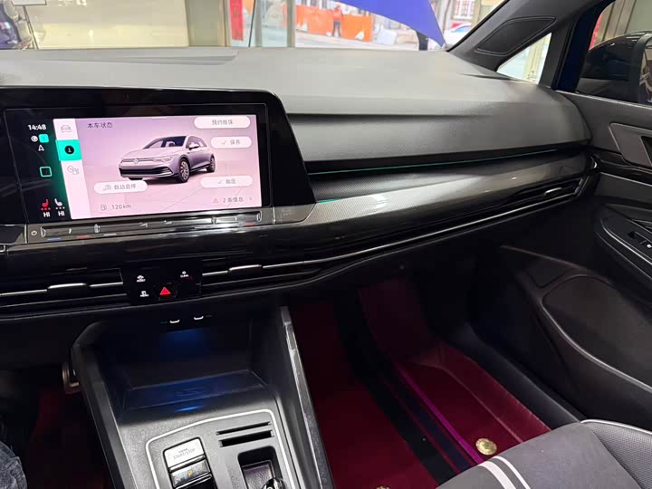 Фото 12 - Volkswagen Golf