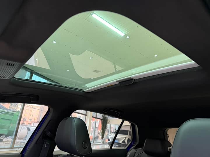 Фото 15 - Volkswagen Golf